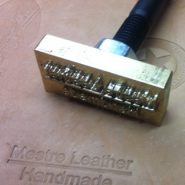 Timbre pour cuir