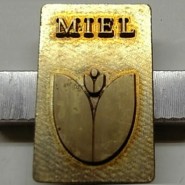 Miel – Gravura Latão